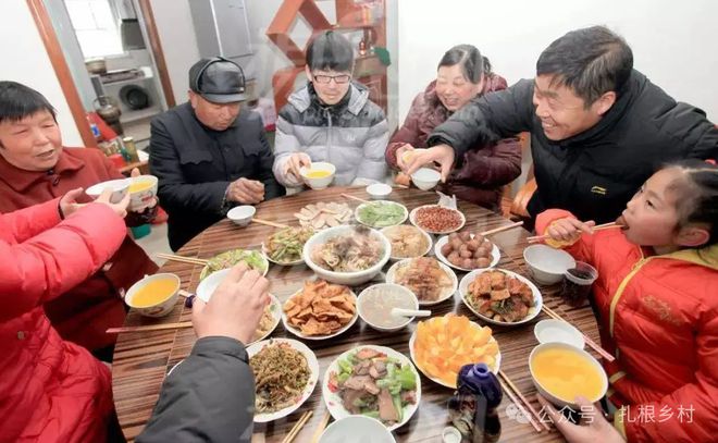好也不要炫耀这3件事要牢记！j9九游会网站入口亲戚关系再(图2)
