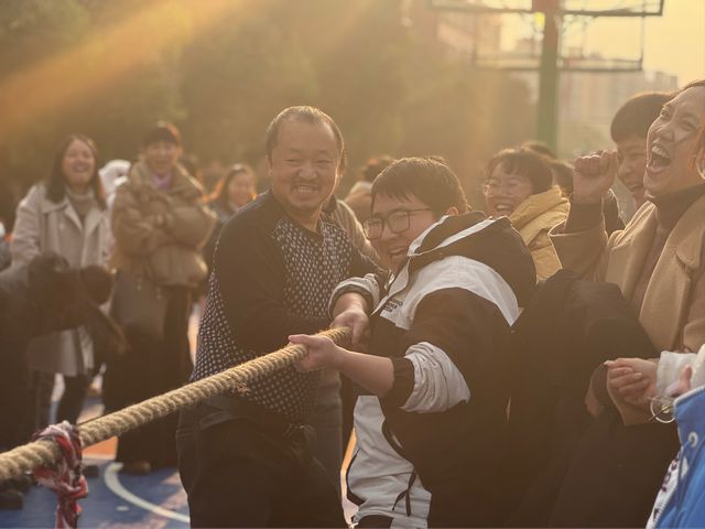 验学校开展教职工拔河比赛工会活动九游会网址是多少隆回县梨子园实(图2)