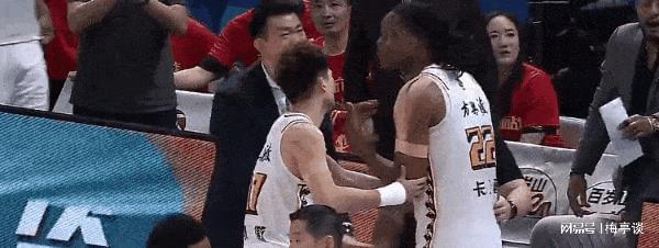大胜北京 谁才是最大功臣 看完数据一目了然j9九游会入口一步之遥 广厦106—73(图3)